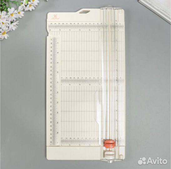 Резак для бумаг