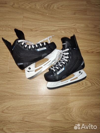 Коньки хоккейные детские размер 38