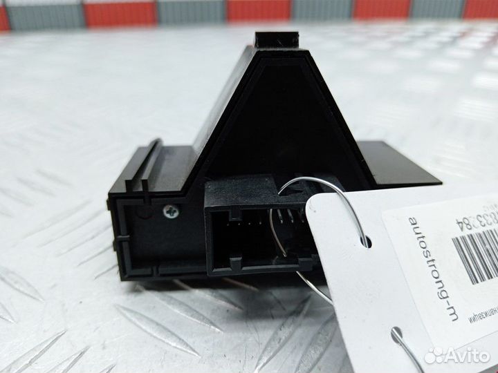 Кнопка аварийной сигнализации Opel Corsa 13189800