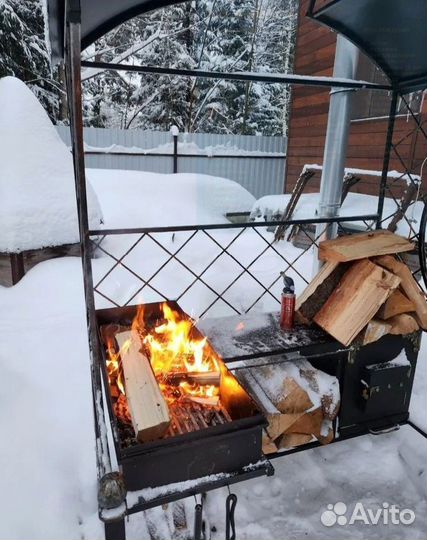 Беседка с мангалом