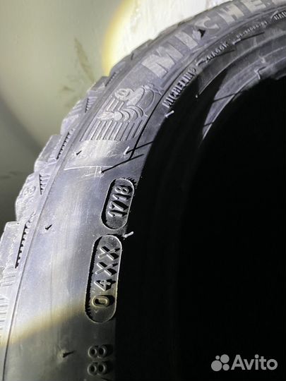 Michelin X-Ice North 4 245/40 R18 97T