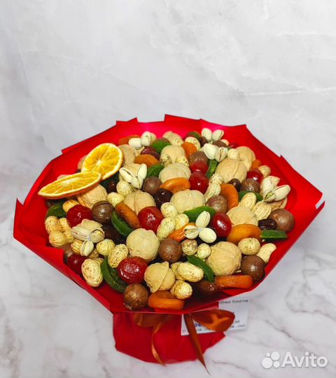 Ореховые букеты на выпускной