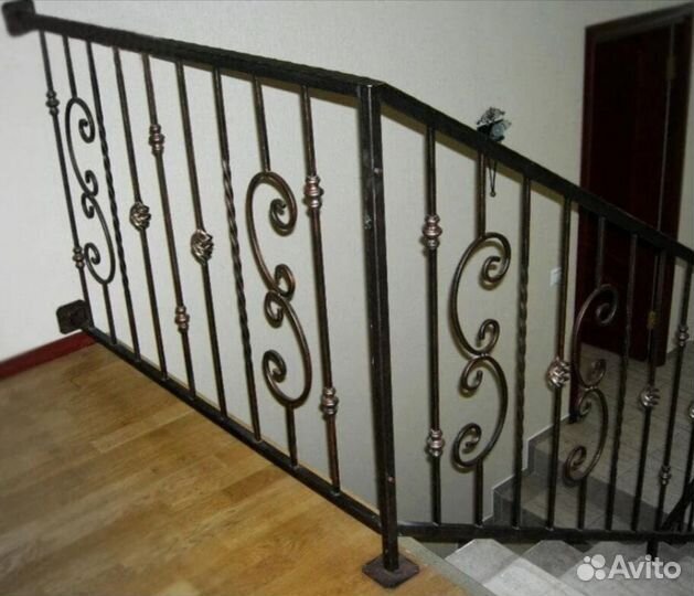 Лестница из металла в частный дом