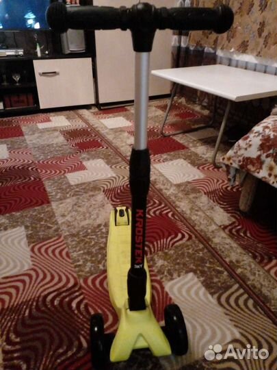 Самокат детский трехколесный