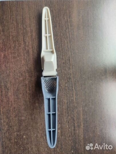 Пресс для измельчения чеснока