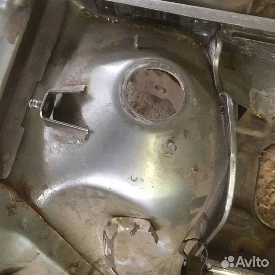 Лонжерон передний левый Ауди 80 90 Б4