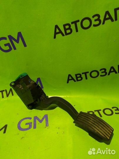 Педаль газа Opel Corsa D Z14XEP 2008