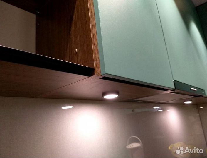 Кухня современная на заказ. Доставка и сборк