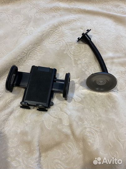 Держатель для телефона в машину
