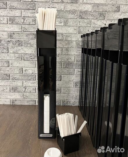 Диспенсер для крышек кофе с собой