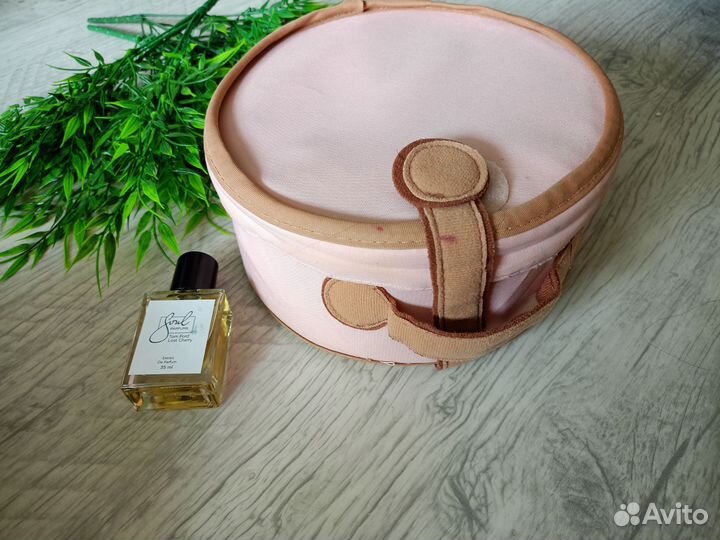 Косметичка большая круглая с зеркалом