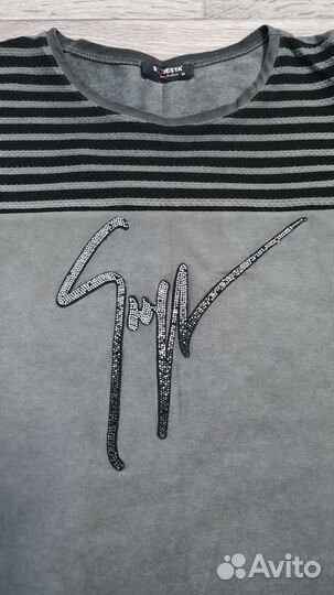 Костюм в стиле спорт-шик 44р-р