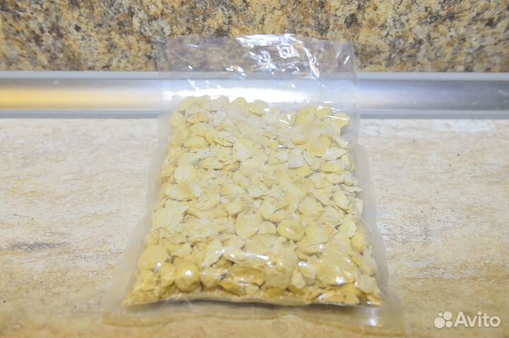 Жмых макадамии после сыродавленного отжима масла