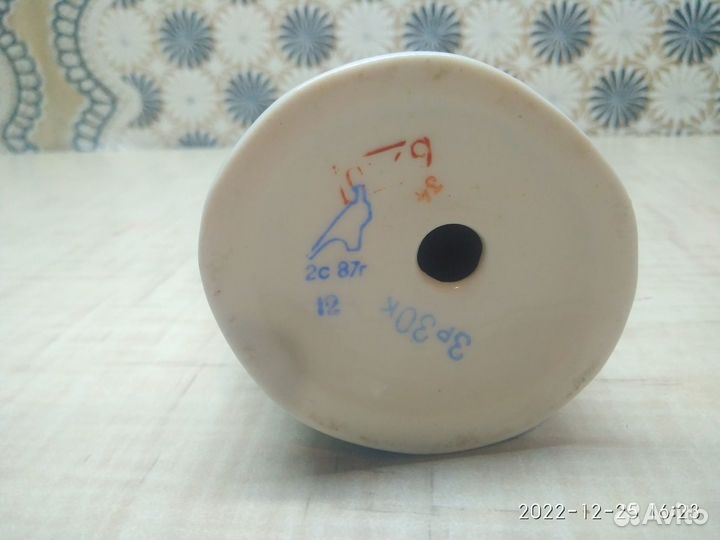 Девушка с самоваром. Дулево. Фарфор,2с