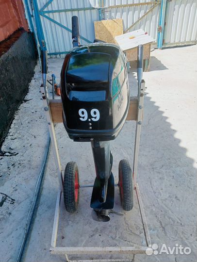 Лодка с мотором