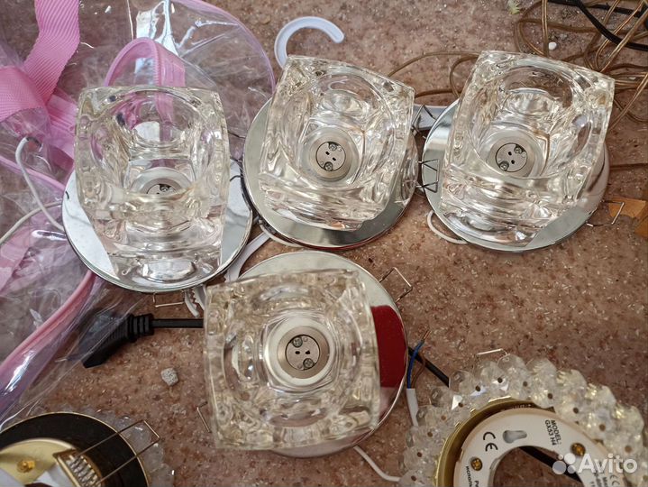 Точечные светильники новые