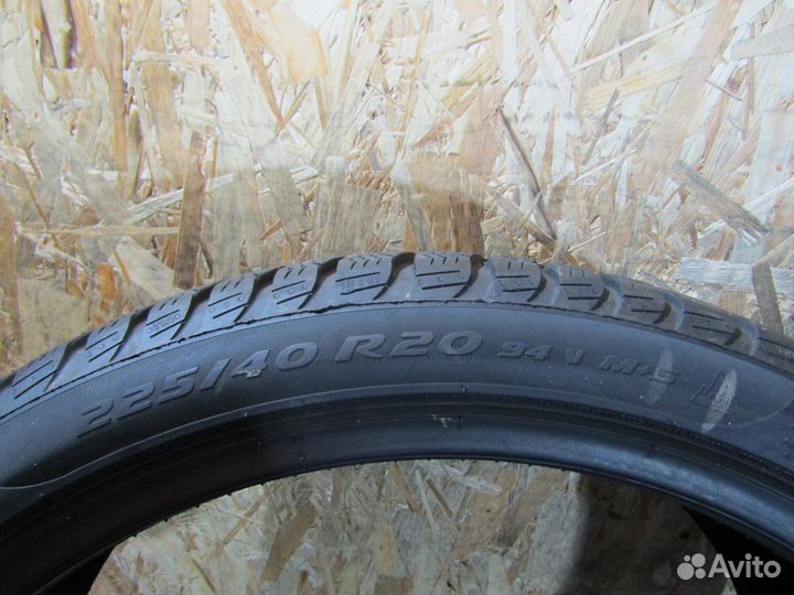 Pirelli Winter Sottozero 3 225/40 R20