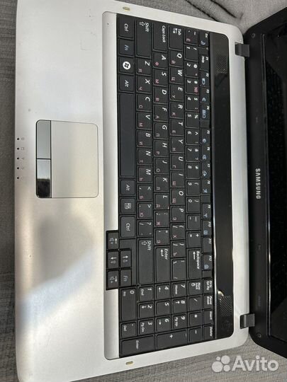 Ноутбук samsung RV510