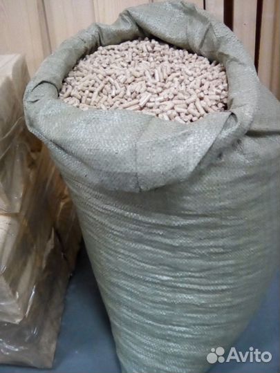 Пеллеты. Древесные гранулы. Белые и серые