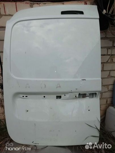 Задняя дверь на ларгус фургон, левая