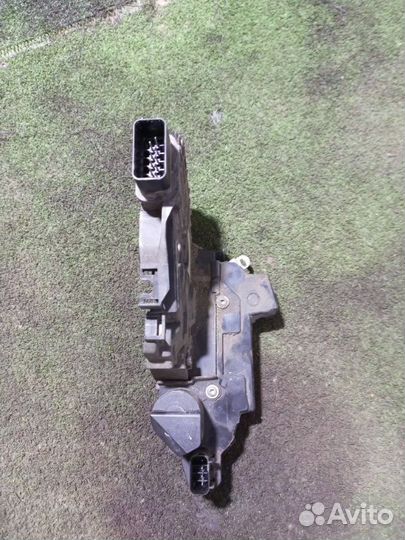 Замок двери задний левый Ford Mondeo MK4 aoba 2007