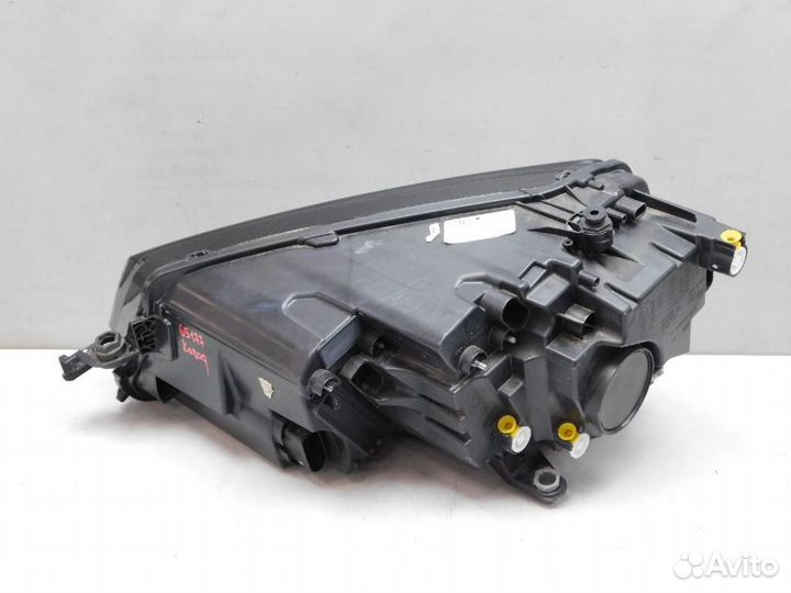 Фара правая Skoda Karoq