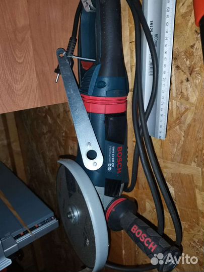 Продам болгарку. Bosch 2400вт