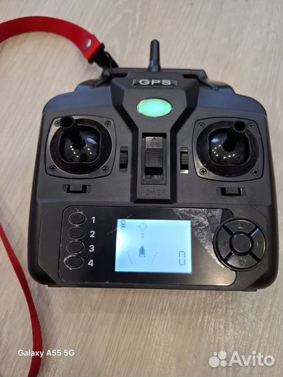 Прикормочный кораблик с gps и эхолотом