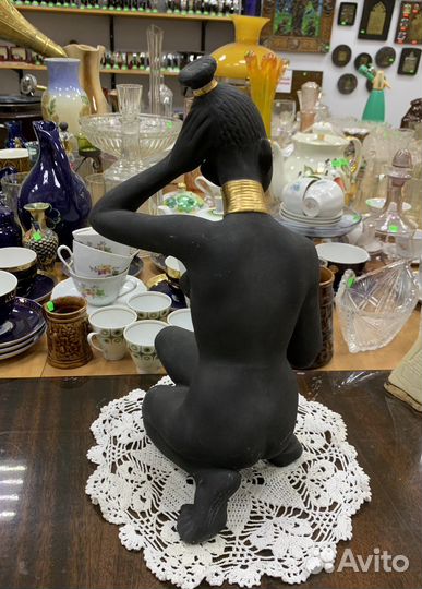 Фарфоровая статуэтка Утро Африки. Дулево