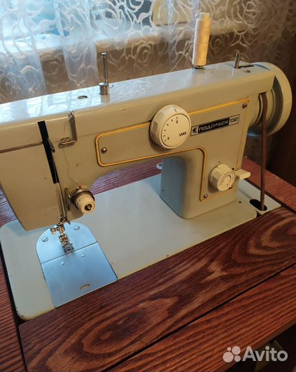 Швейная машина Подольск 132