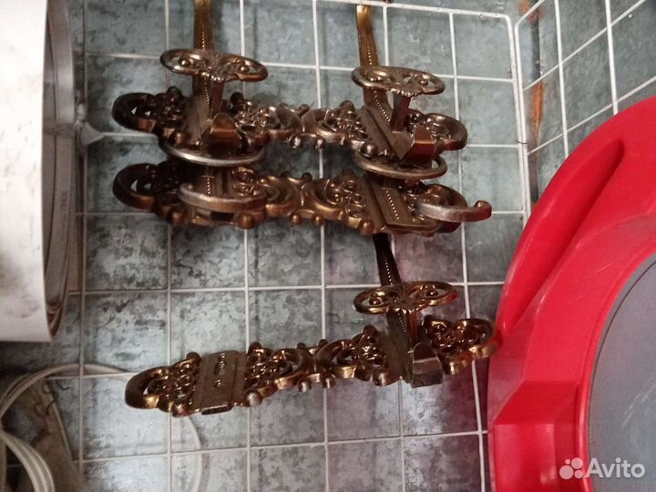 Дюралевые вешалки