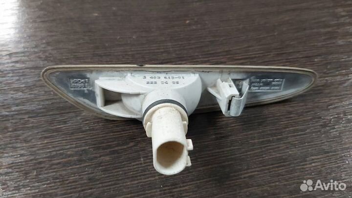 Поворотник левый Bmw X3 2.5I E83