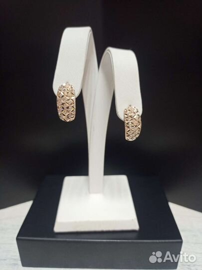 Золотые серьги