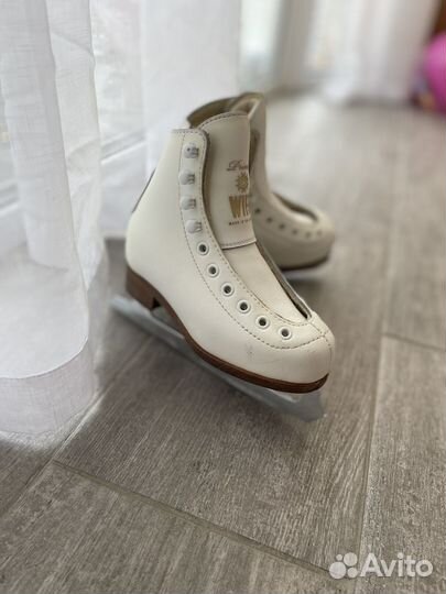 Фигурные коньки wifa 28 LL