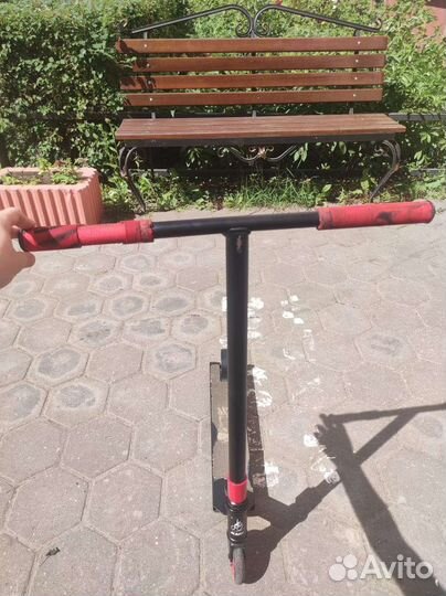 Самокат трюковой