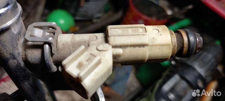 Форсунка инжекторная электрическая mazda Ford