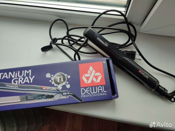 Выпрямитель для волос Dewal, плойка