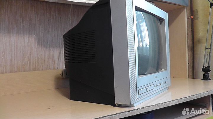 Телевизор TDV SL-1488-2