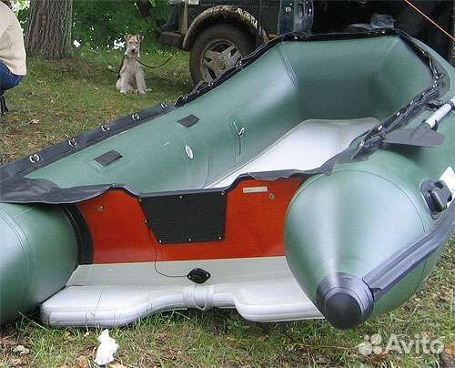 Надувная лодка с мотором