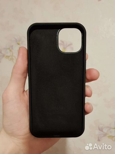Силиконовый чехол iPhone 13
