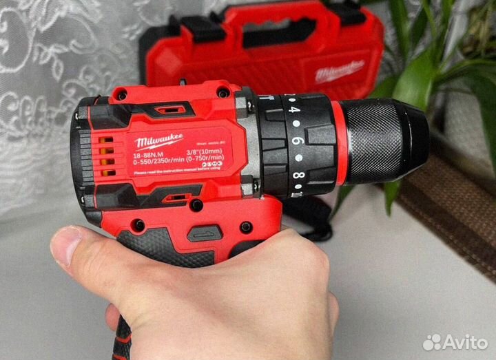 Шуруповерт (Абсолютно новый)