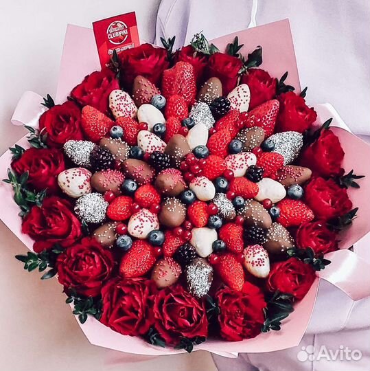 Букеты из клубники