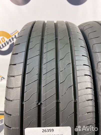 Goodyear EfficientGrip Performance 2 215/55 R17 97V