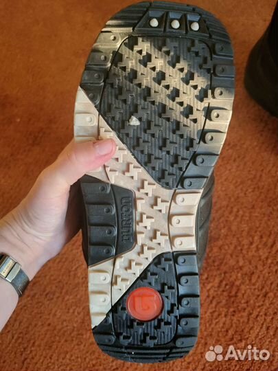 Сноубордические ботинки burton 42,5