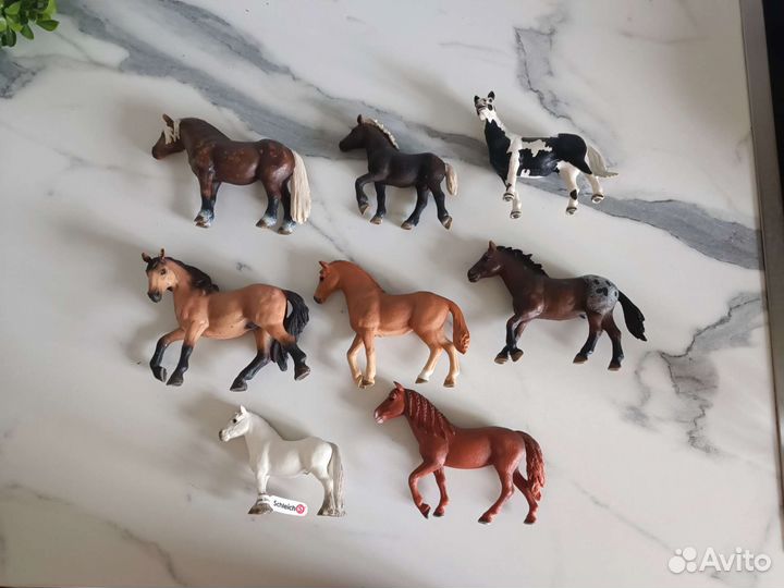 Фигурки лошадей Schleich