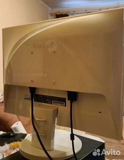 ЖК монитор 22 дюйм