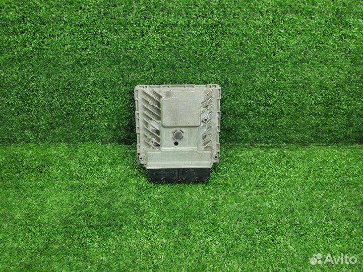 Блок управления двигателем Audi A3 8V