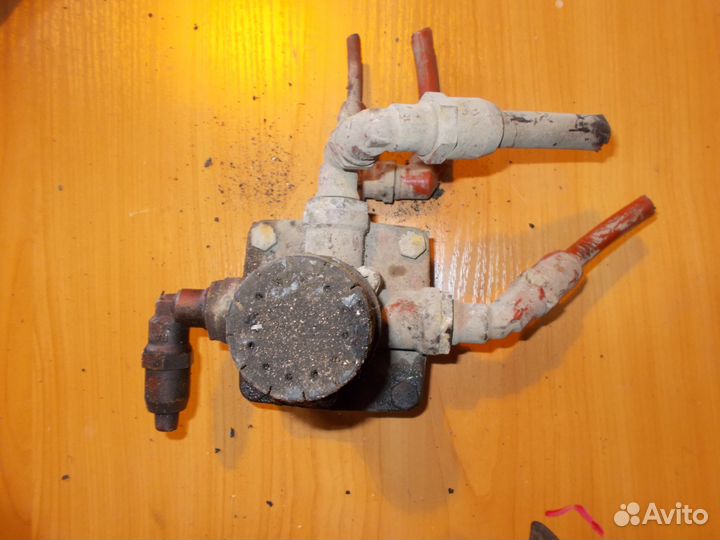 Даф хф95 клапан ускорительный