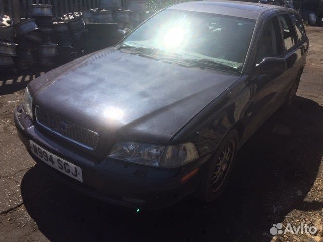Разбор на запчасти Volvo S40 / V40