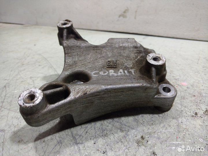 Кронштейн компрессора кондиционера Chevrolet